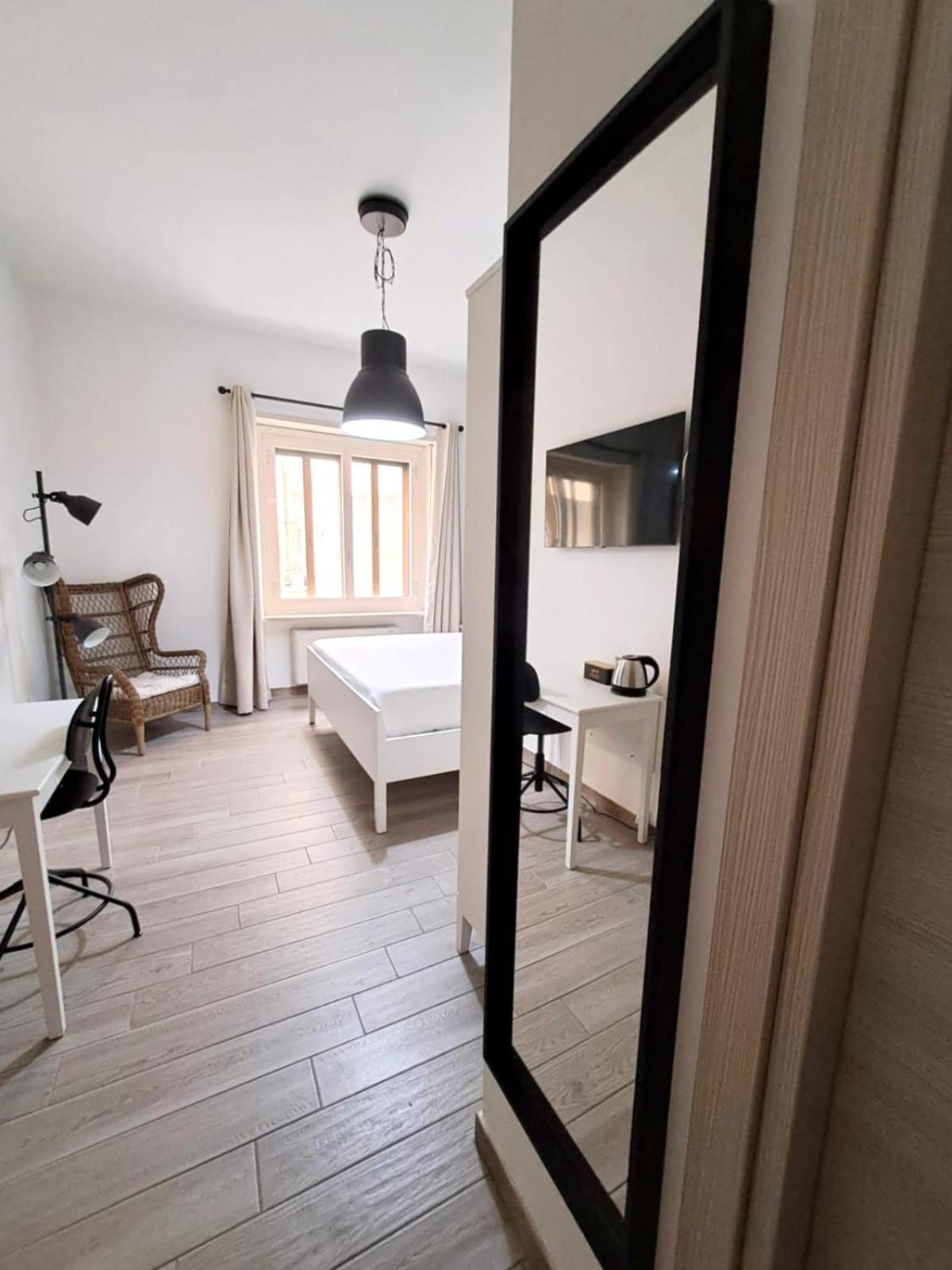 Ajana Rooms By Accomodo กาญารี ภายนอก รูปภาพ
